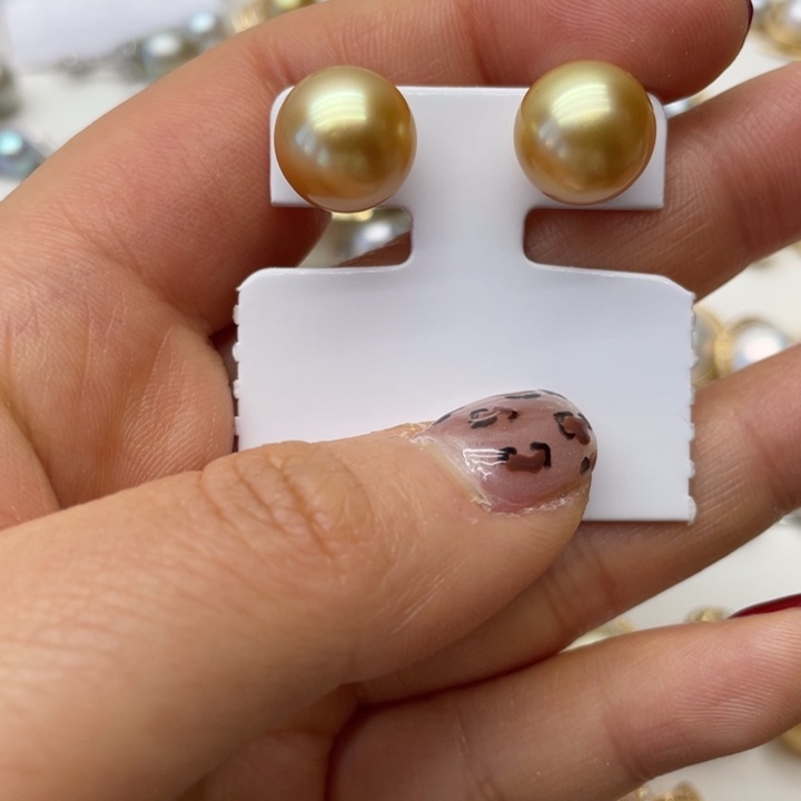 海水珍珠耳饰18K金镶嵌