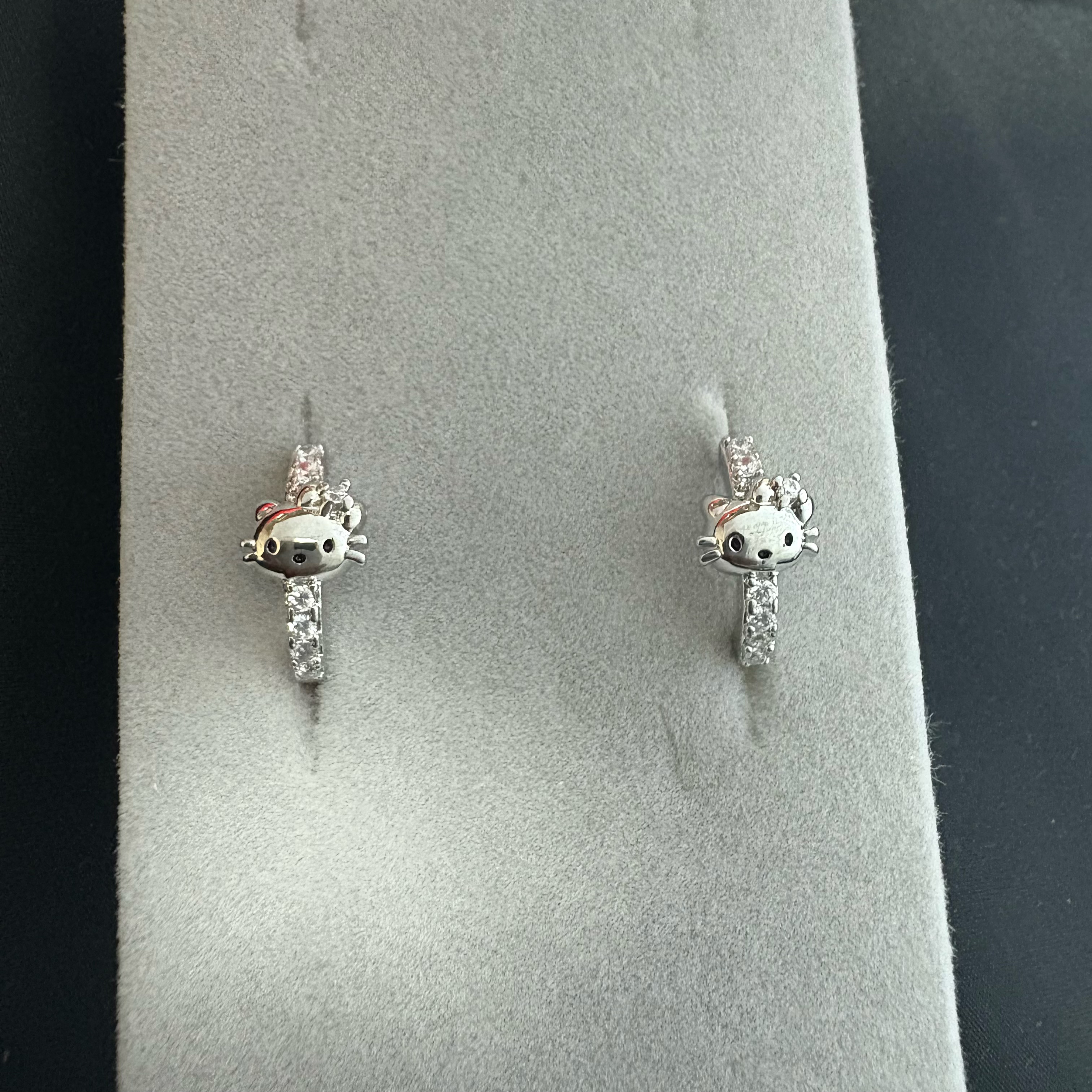 铜合金锆石耳饰 KT猫耳扣百搭耳扣饰品银色精致耳钉精美镶嵌可爱