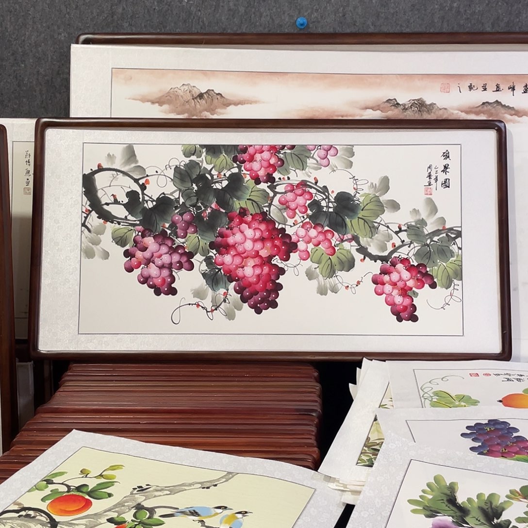 国画带框尺寸63*123厘米