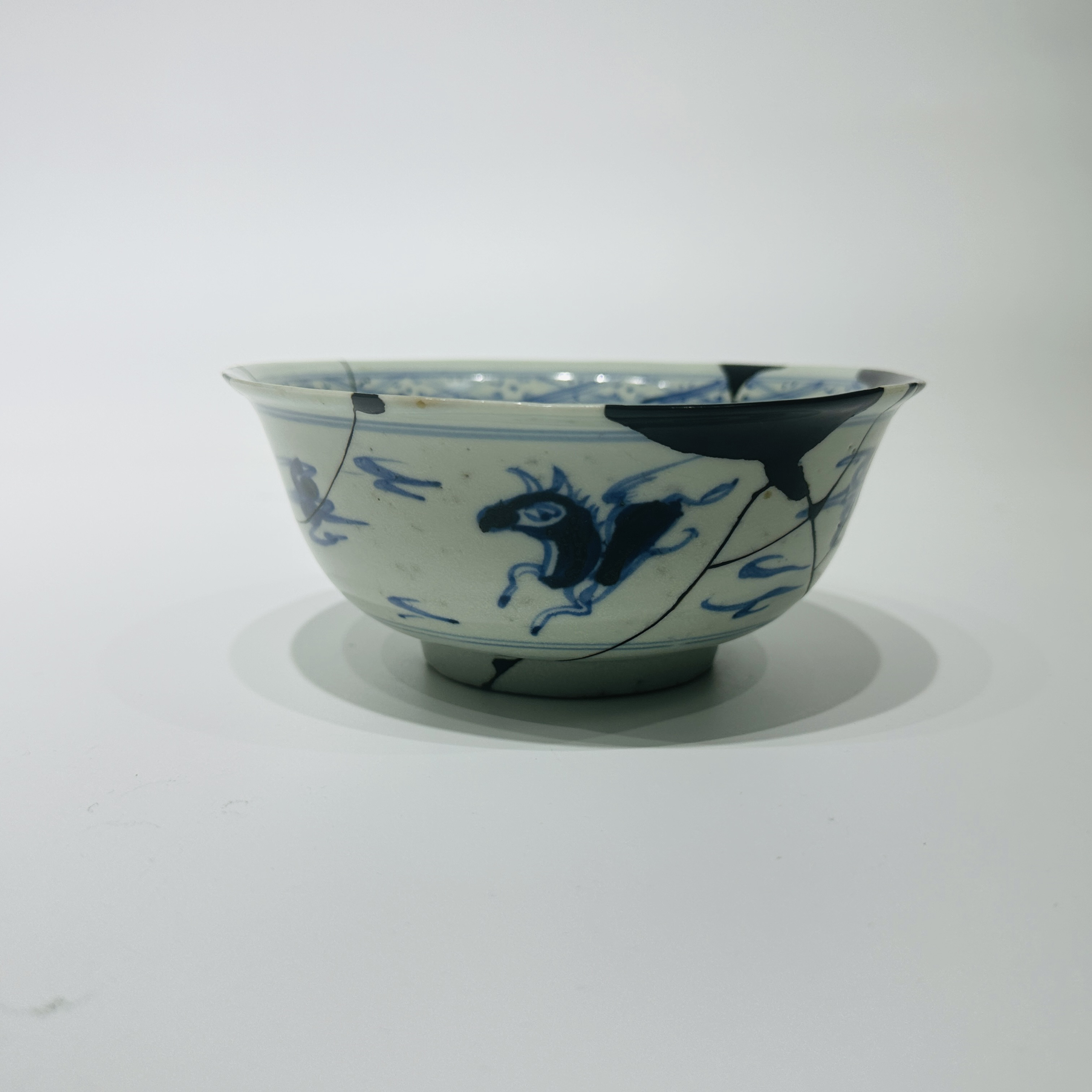 ［022011202］明早期 青花飞马纹碗（瓷器一）