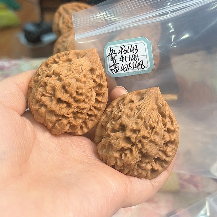 文玩核桃把件官帽