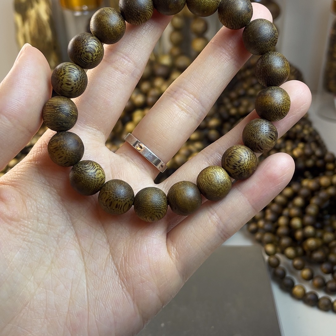 沉香碎屑沉香卡1.1 8克