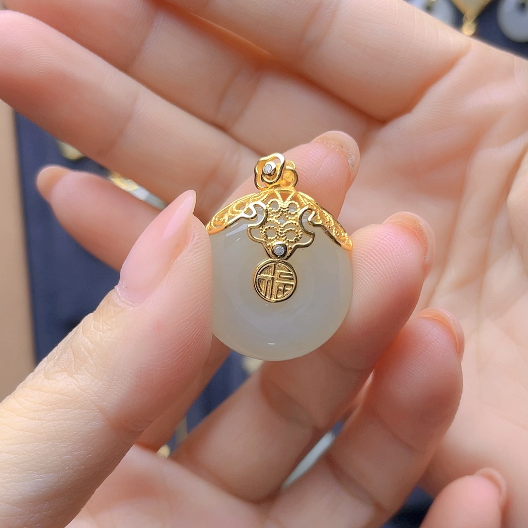 和田玉银S925镀金镶嵌颈饰