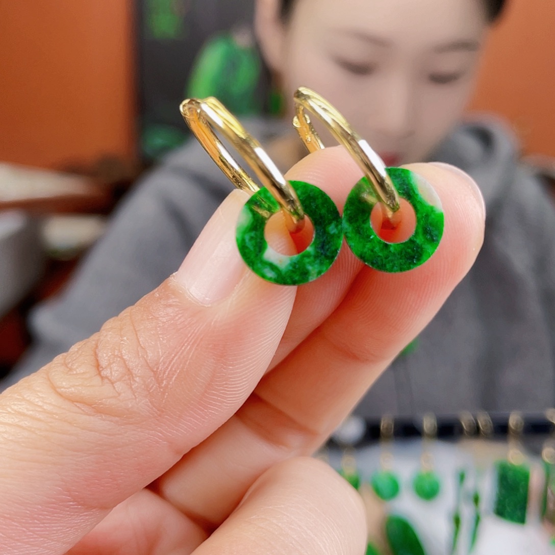 翡翠未镶嵌耳饰饰品