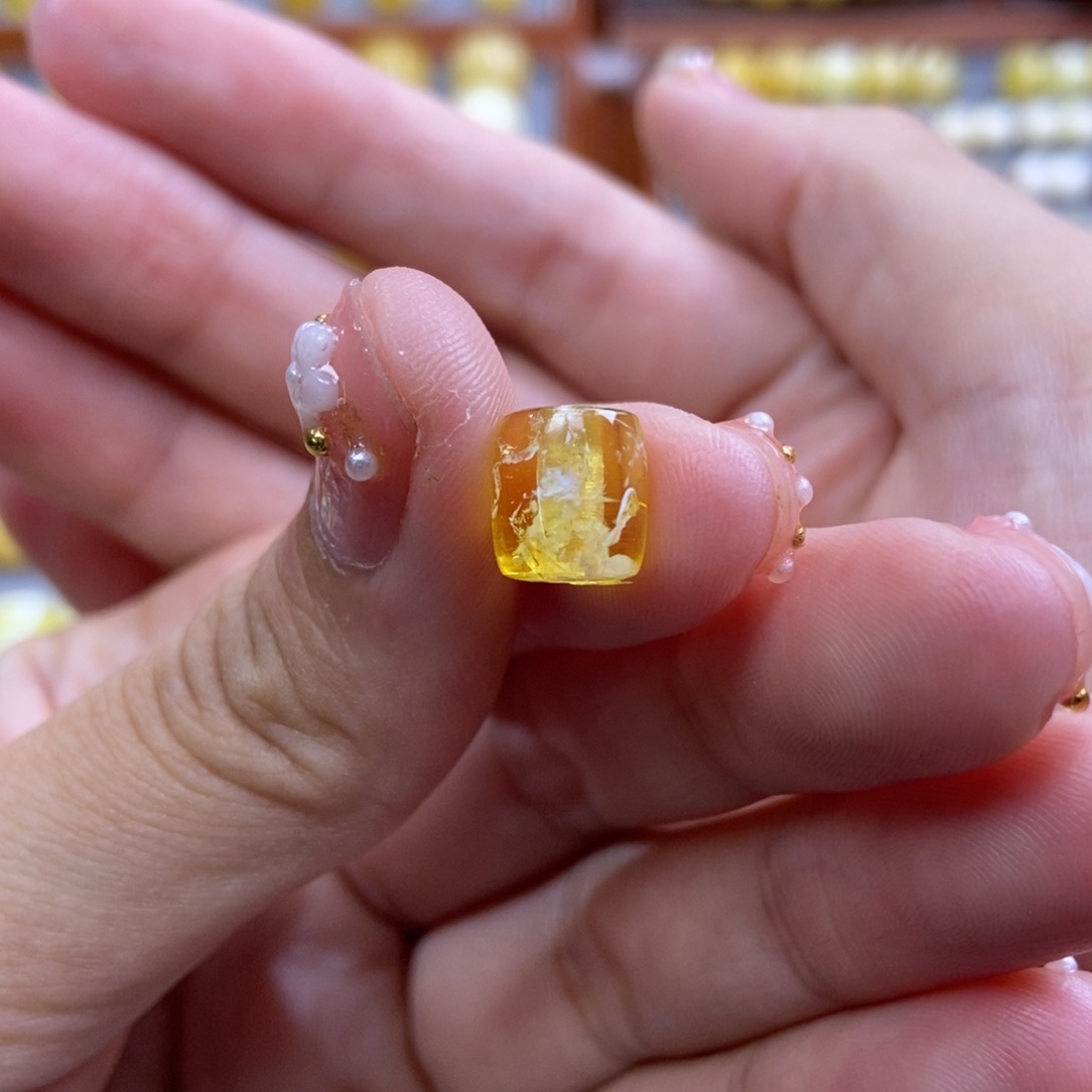 琥珀未镶嵌珠宝奇石8.3