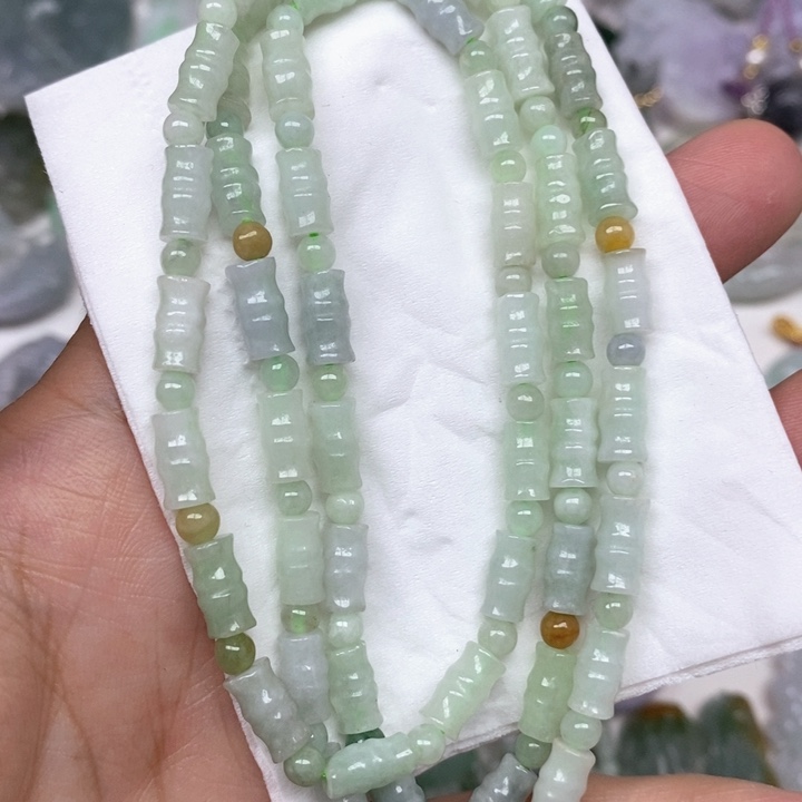 翡翠未镶嵌颈饰07号
