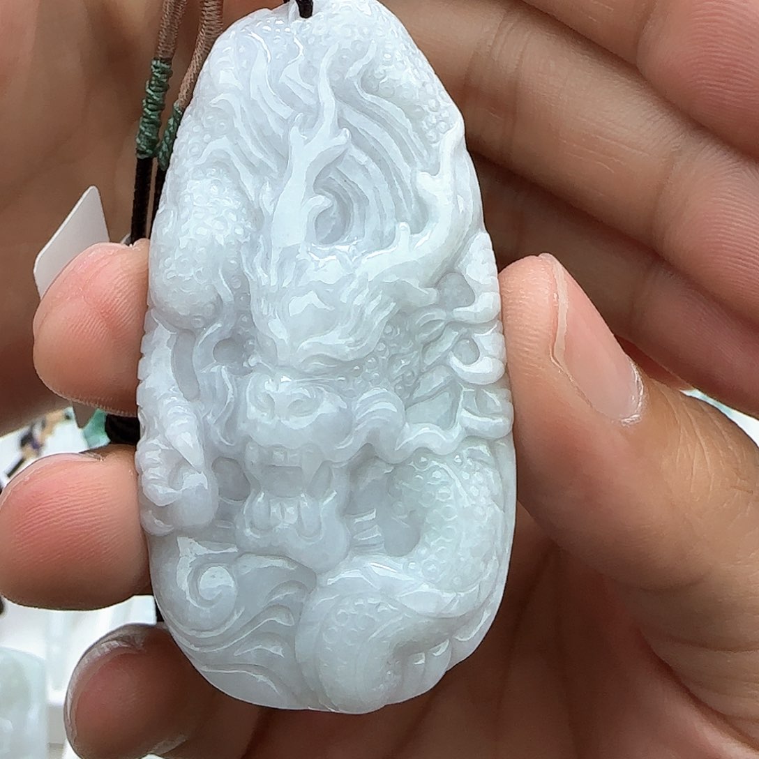 翡翠颈饰未镶嵌我**不翡翠