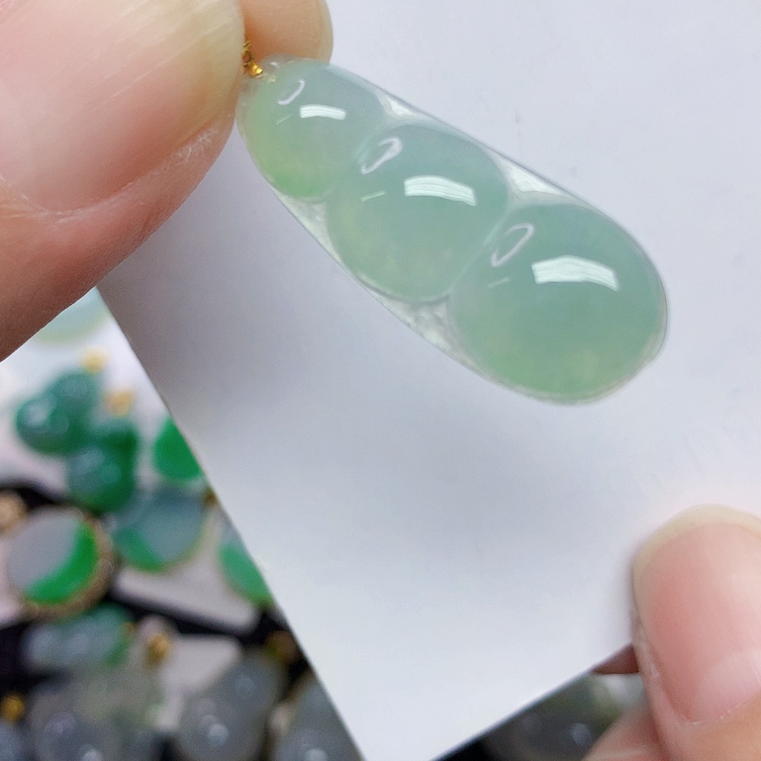 翡翠18K金镶嵌颈饰356889