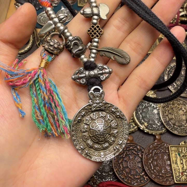 藏传文玩九宫如图