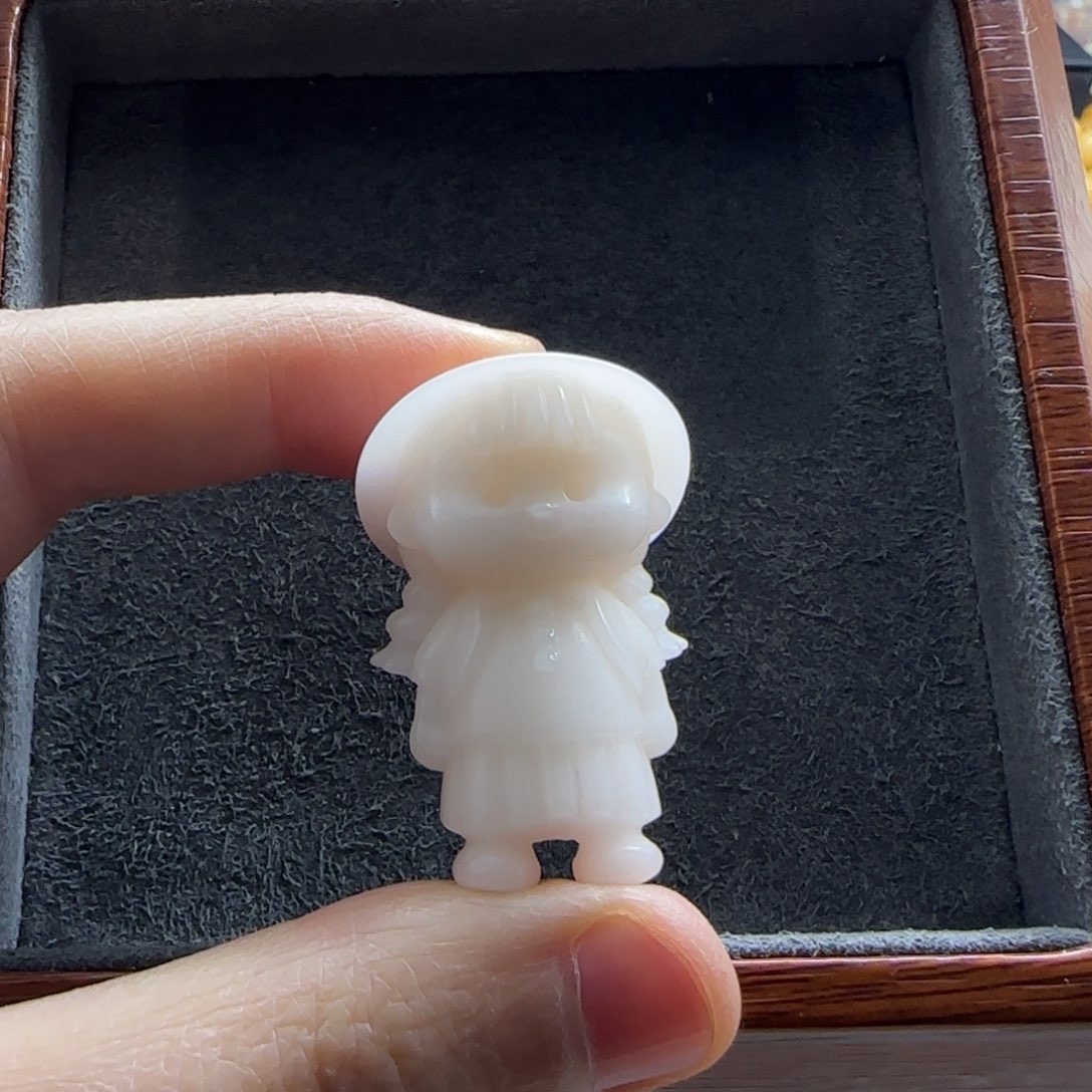 石英质玉（缅黄）配饰未镶嵌