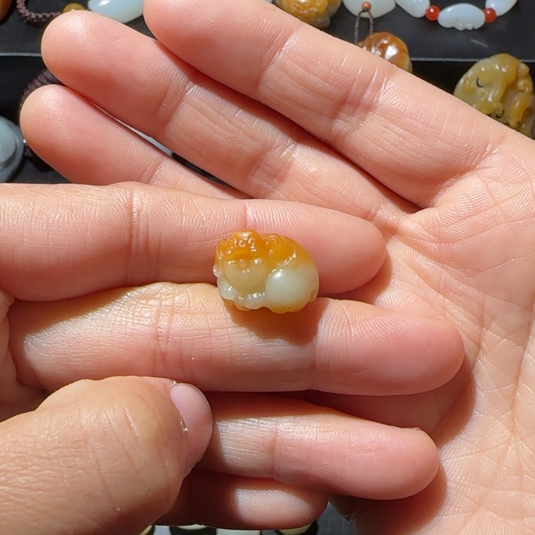 和田玉颈饰未镶嵌朱*羲