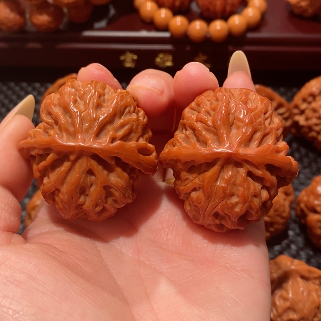 文玩核桃把件苹果园