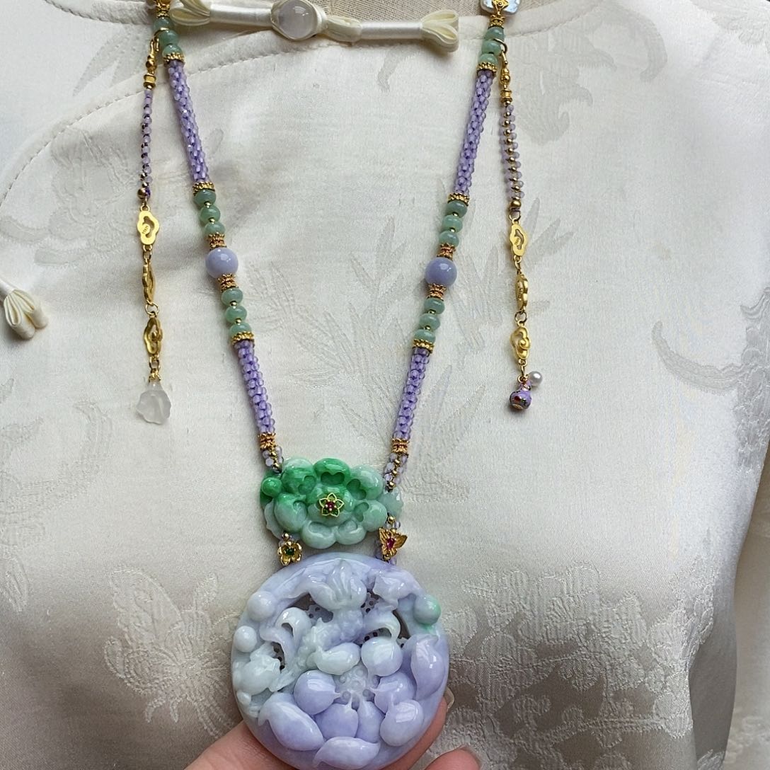 翡翠颈饰未镶嵌天然