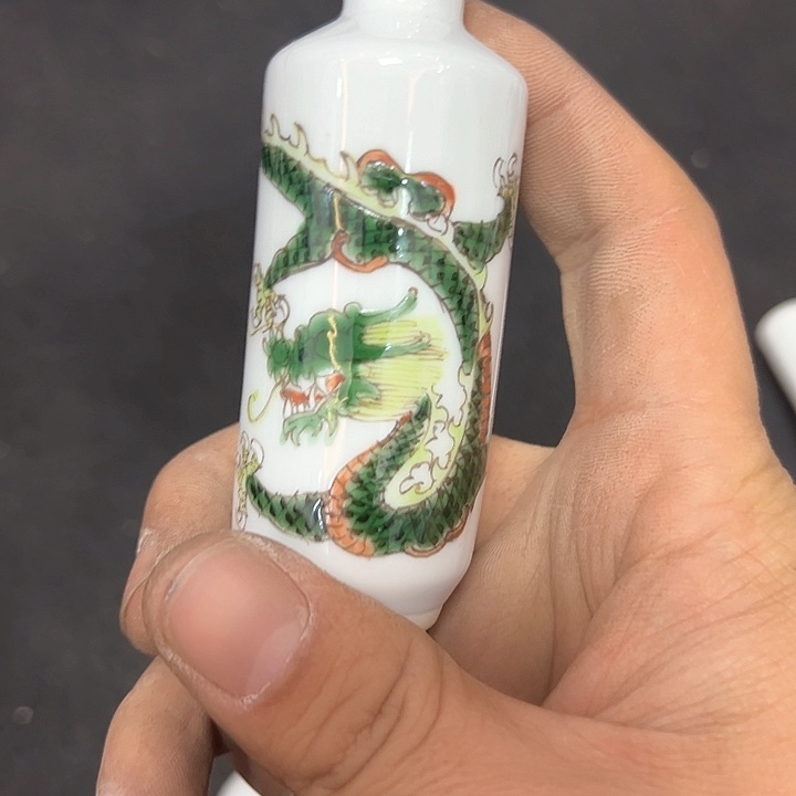 摆件瓷器材料啊白努力