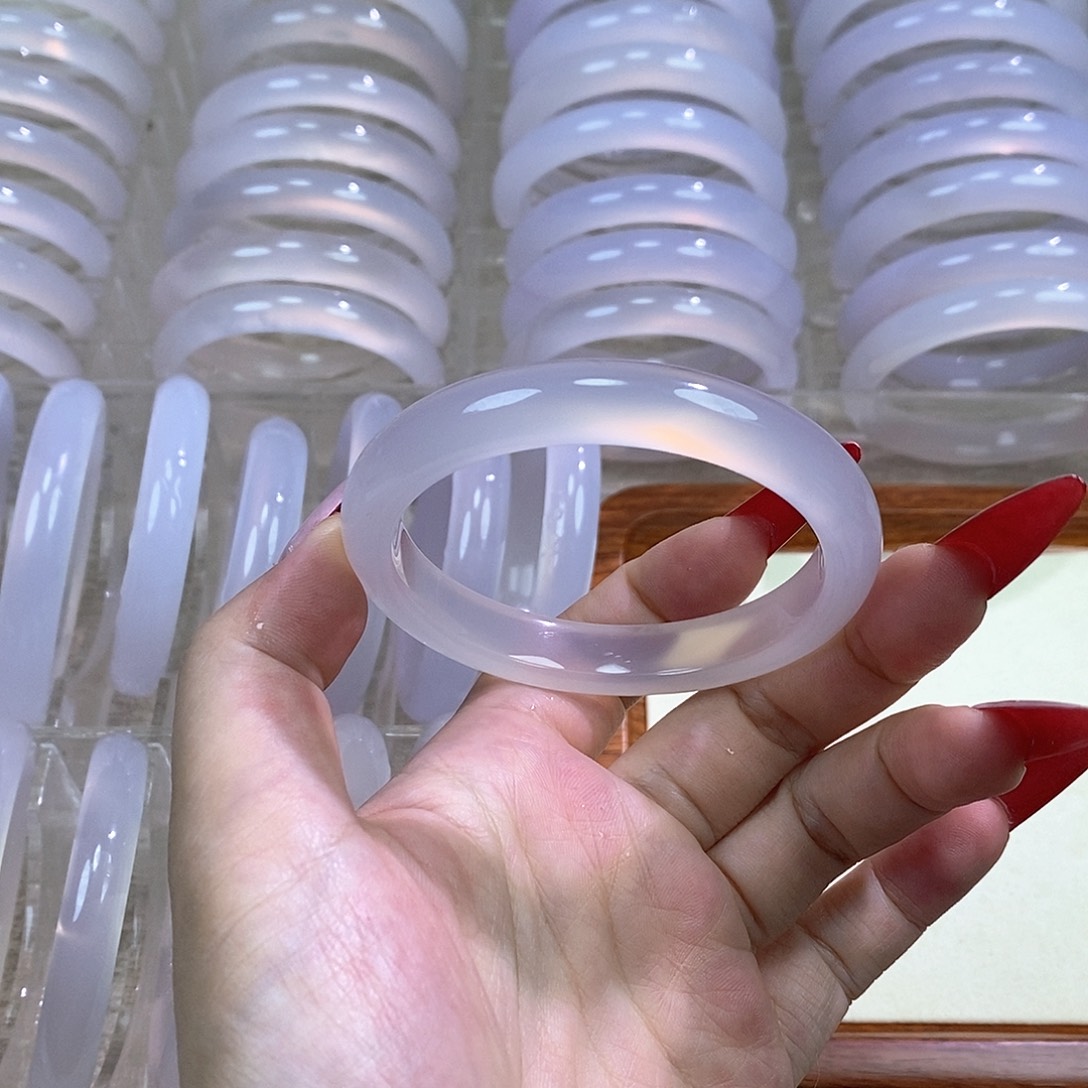 手镯玛瑙/玉髓未镶嵌55.5马料