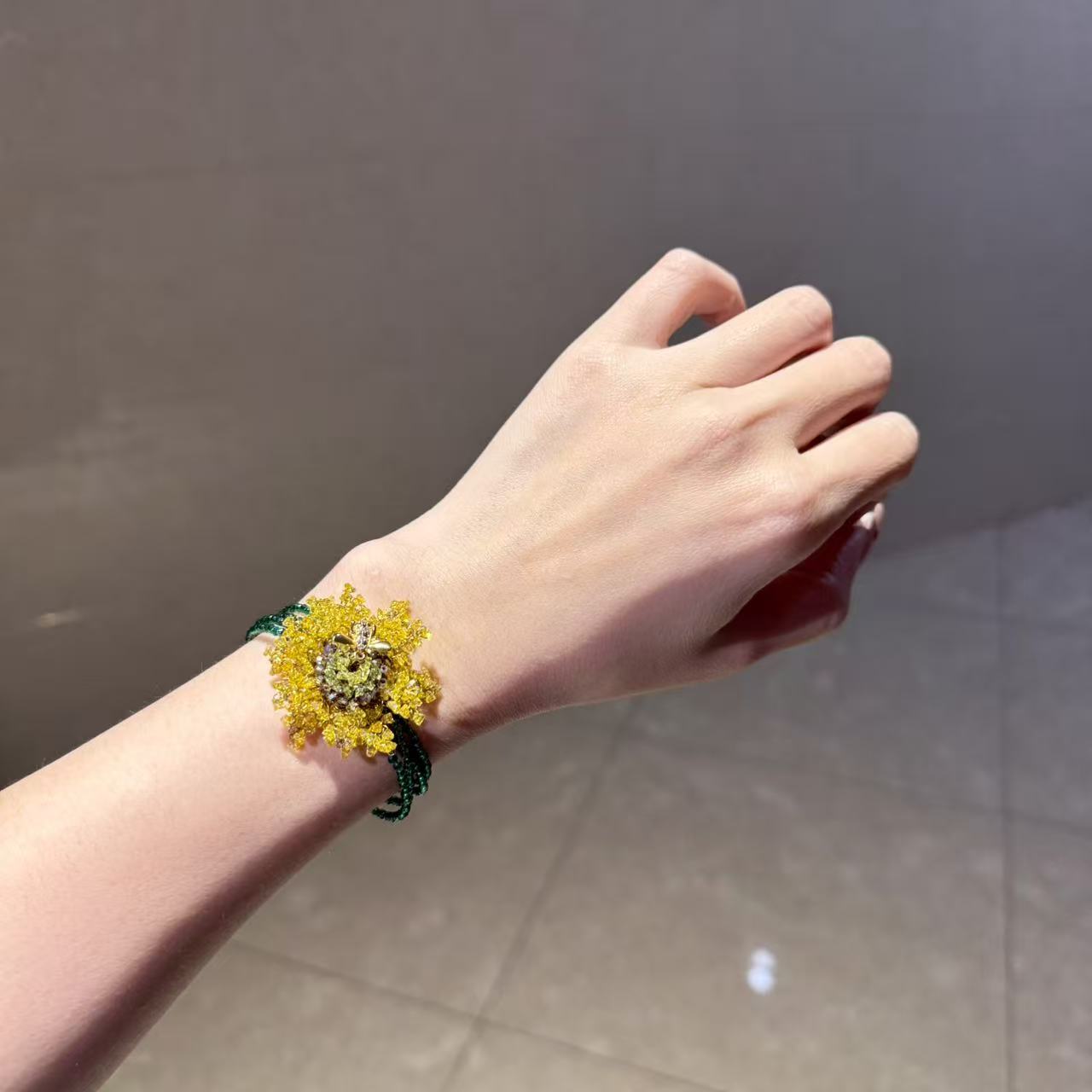 非金属仿水晶手链 莫奈海之星向日葵串珠手链高奢设计气质款饰品