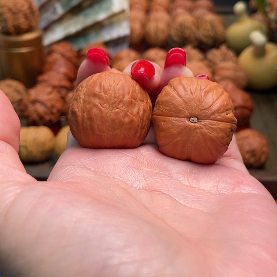 把件文玩核桃小石头