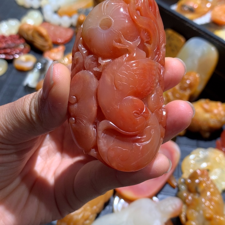 石英质玉未镶嵌颈饰