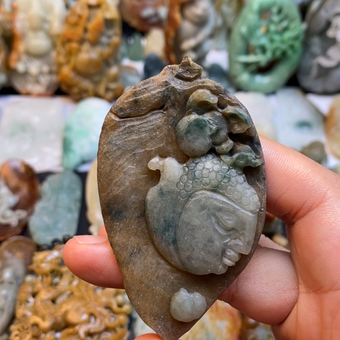 定制翡翠未镶嵌特色23