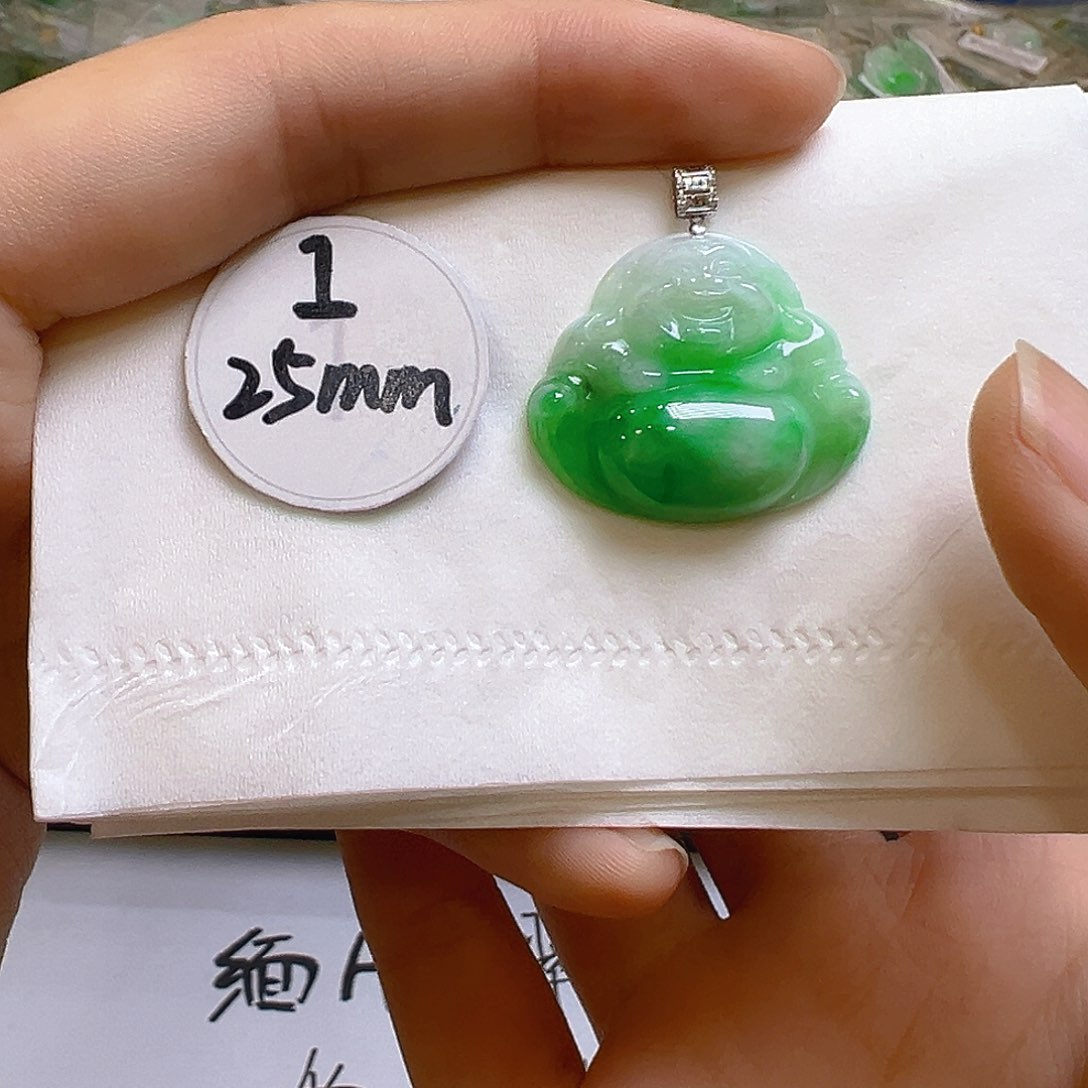 翡翠吊坠(不含链)18K金镶嵌翡翠