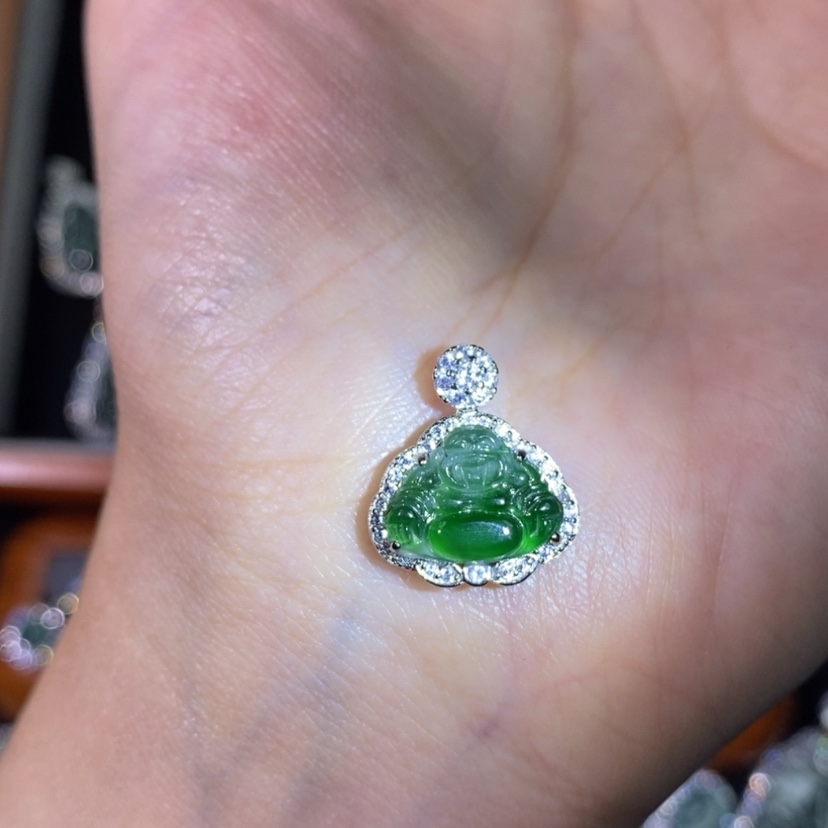 【闪购商品】翡翠颈饰未镶嵌天然