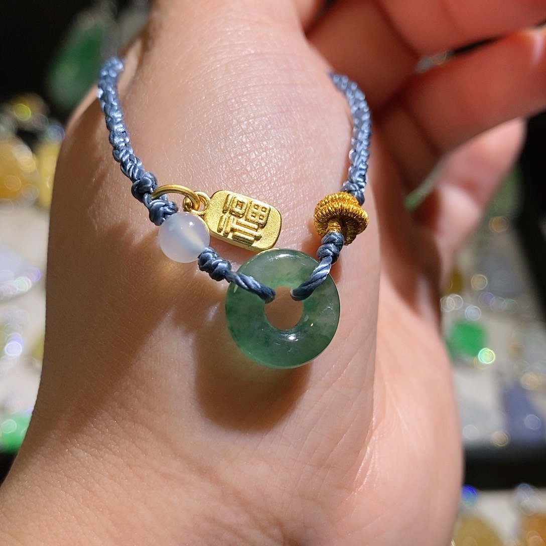 翡翠未镶嵌颈饰天然翡翠