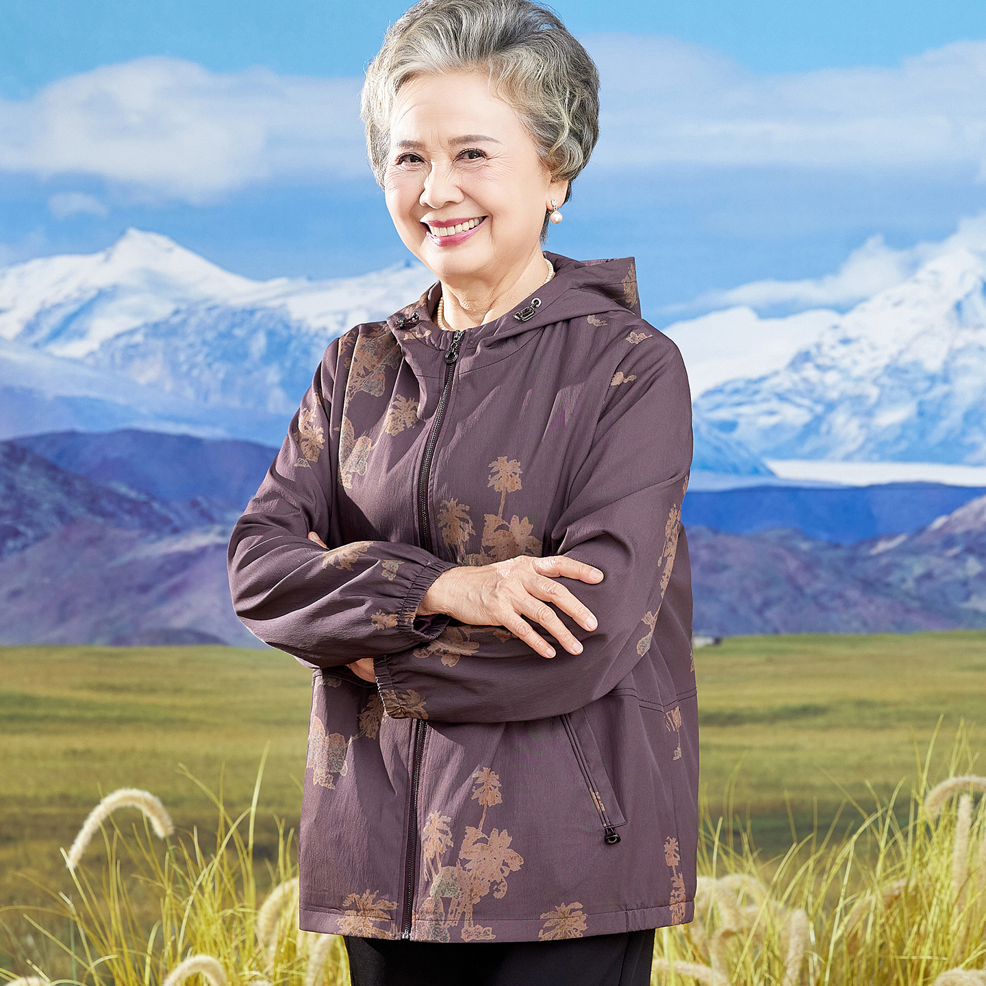 奶奶秋装外套2025新款洋气老年人薄款夹克妈妈老太太女士春秋风衣