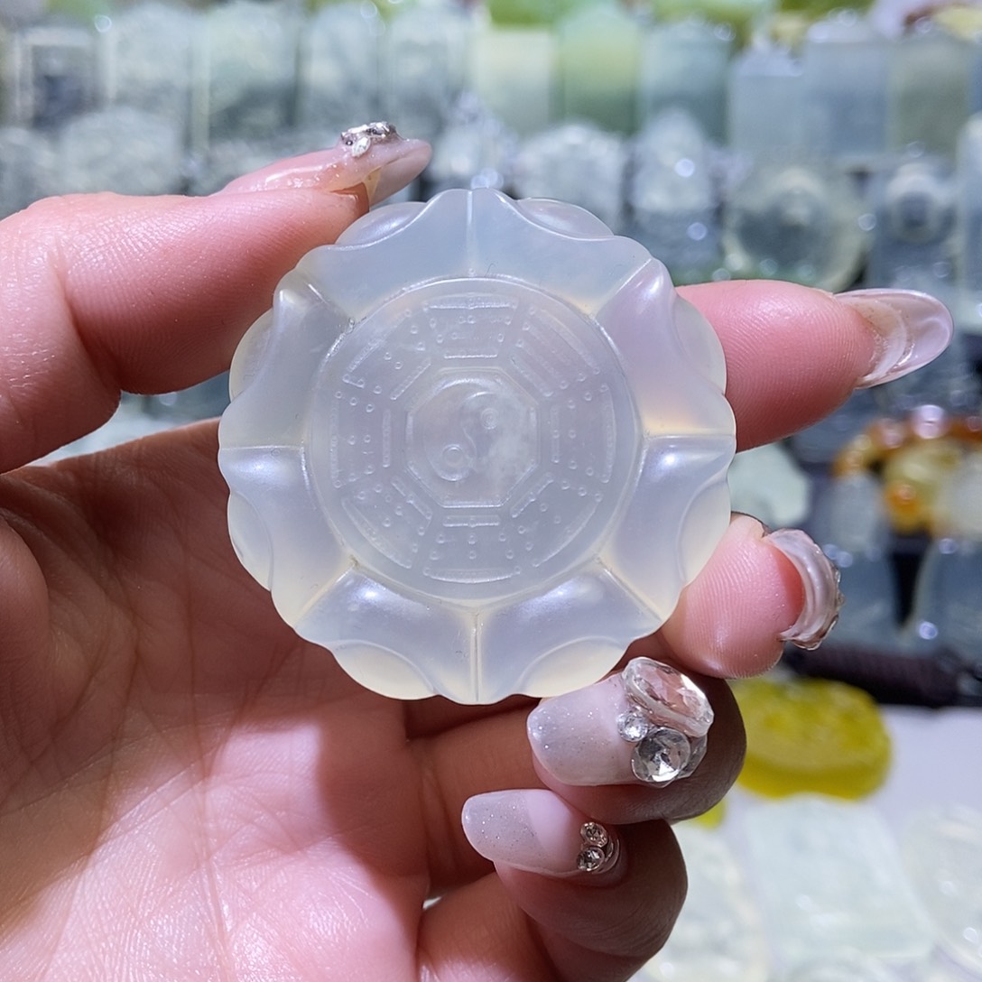 岫玉吊坠未镶嵌吊坠