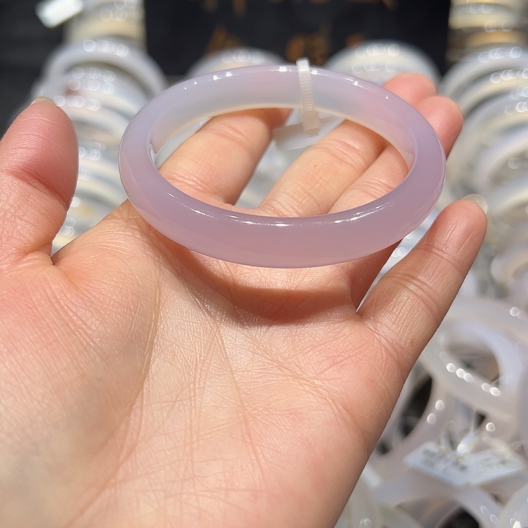 蔡***芽玛瑙/玉髓未镶嵌手镯