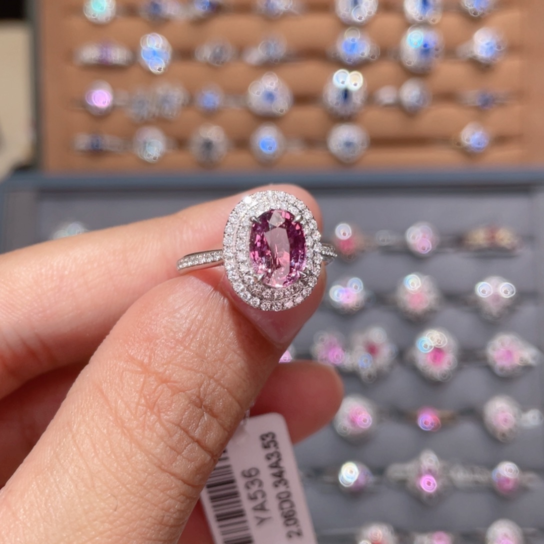彩色蓝宝石戒指18K金镶嵌2.06ct 无烧
