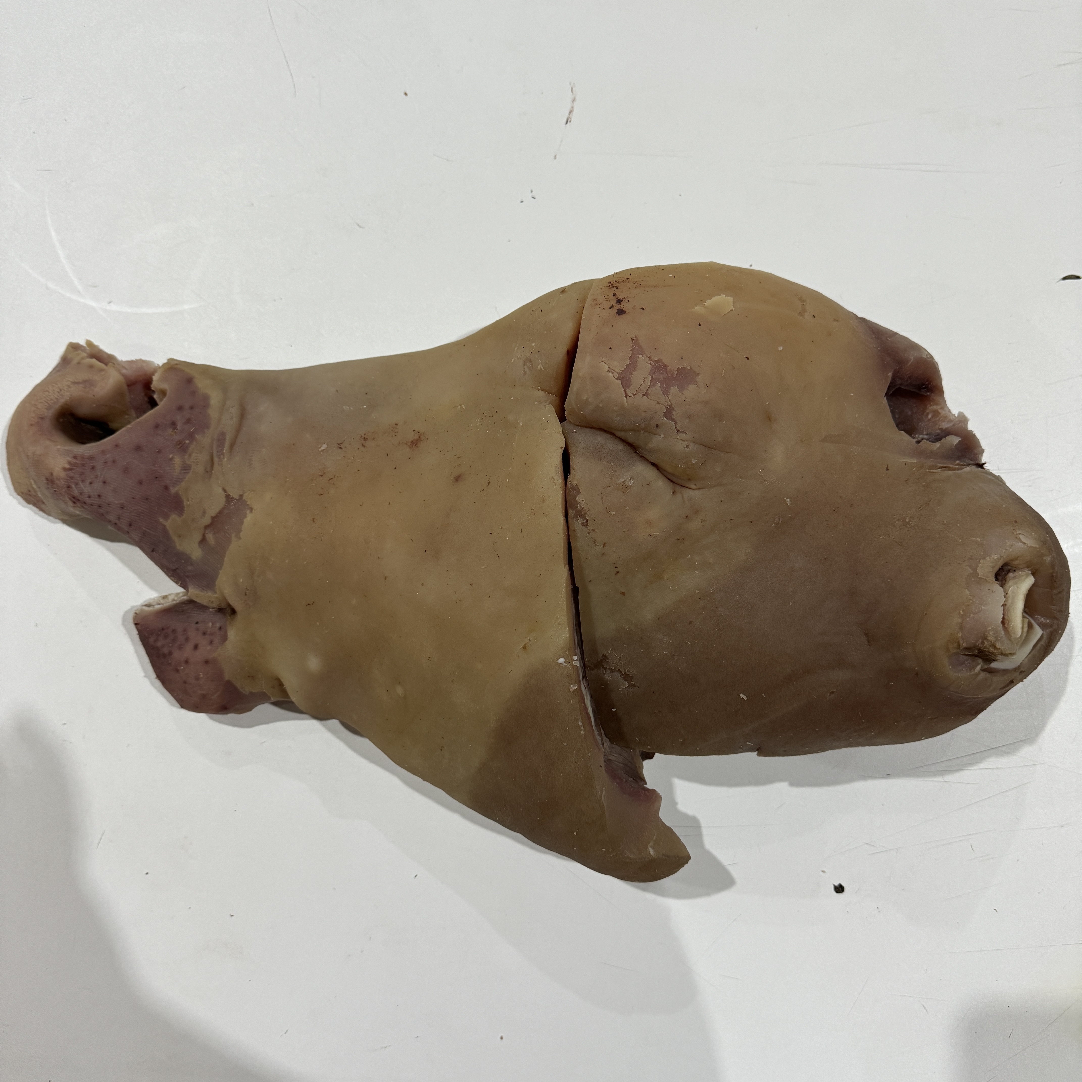  全熟牛头肉 （精修去油、去淋巴）（火烧褪毛不泡发）