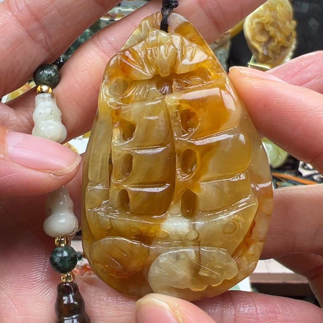 岫玉未镶嵌挂件挂件