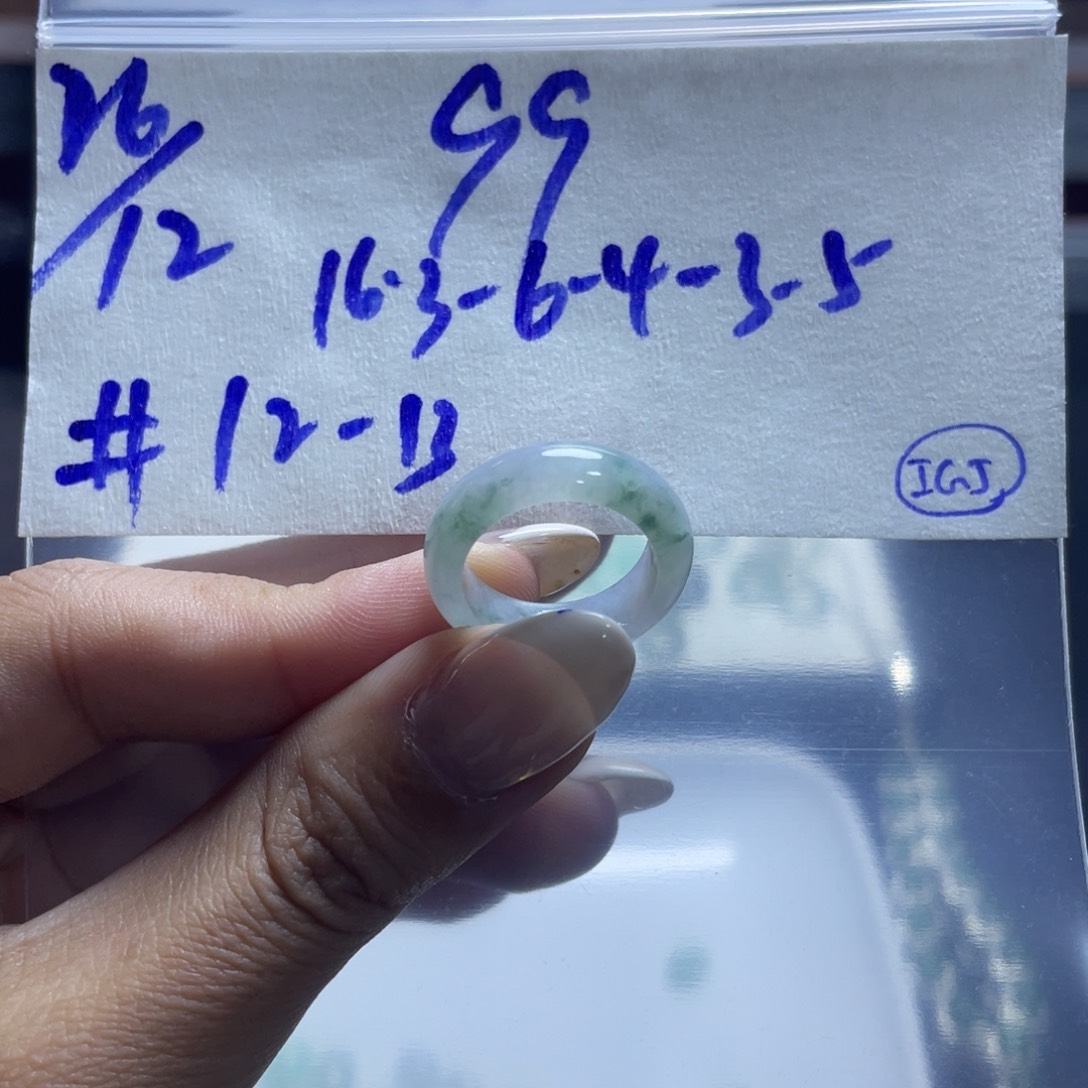 未镶嵌定制翡翠翡翠戒圈