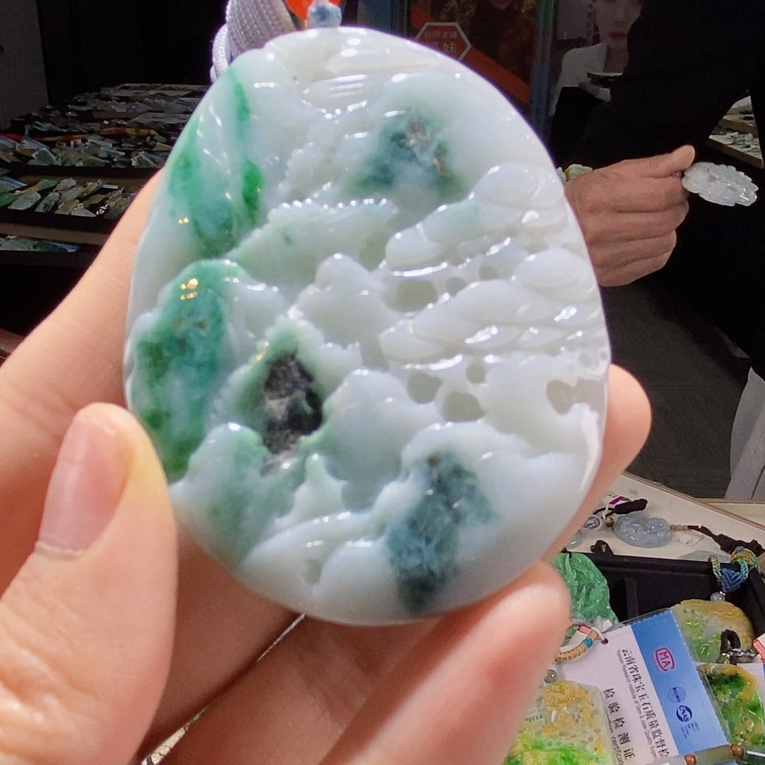 颈饰未镶嵌翡翠翡翠