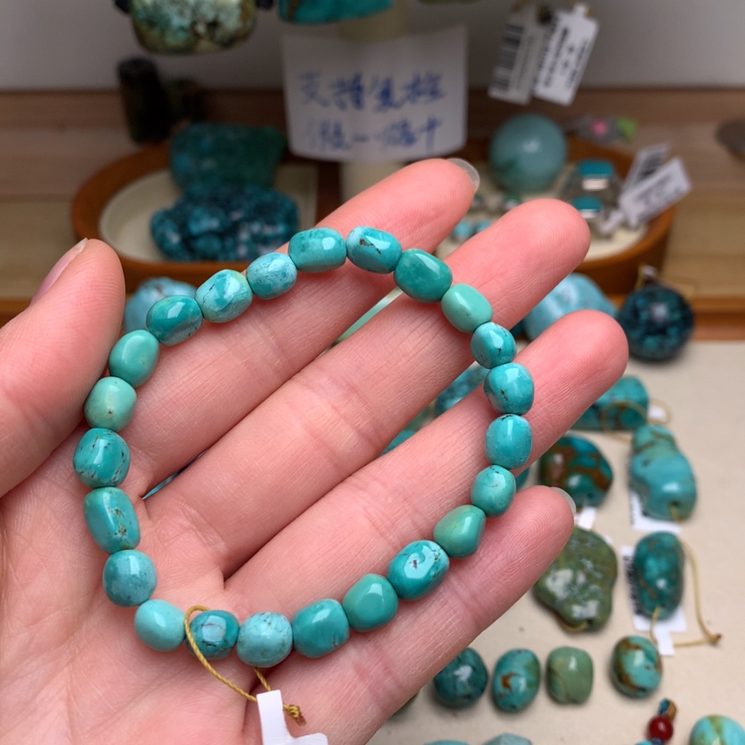 绿松石未镶嵌珠宝奇石