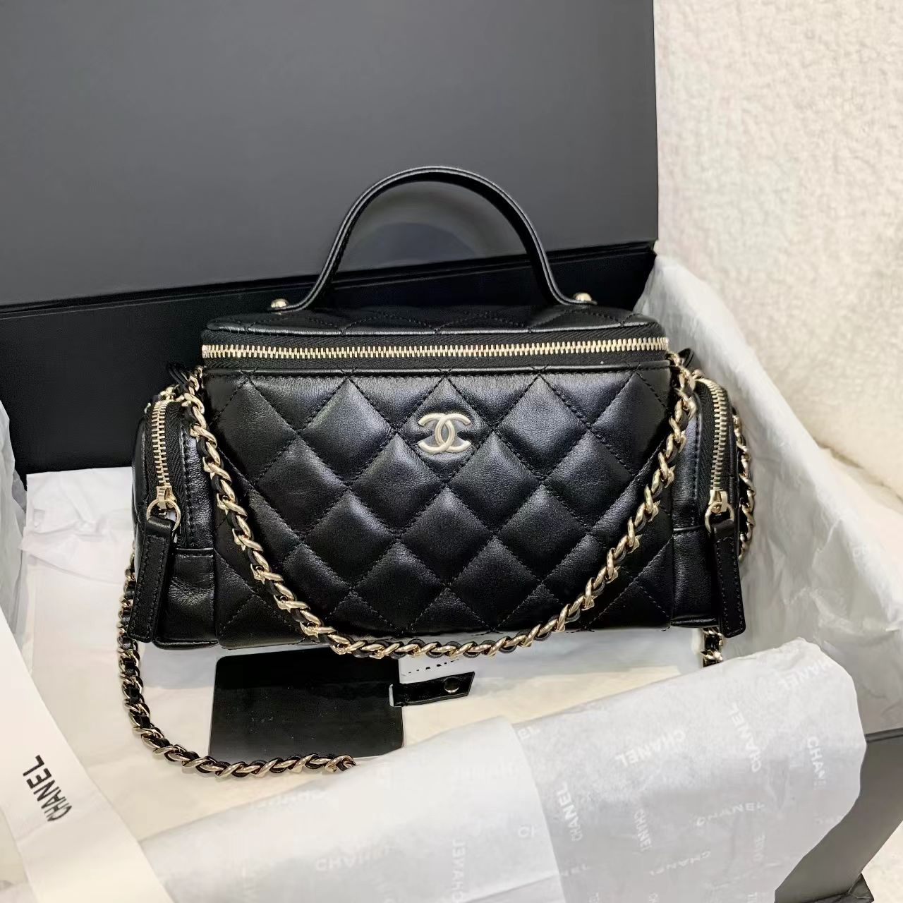 99新 Chanel/香奈儿 壹臻/秀款黑金羊化妆包 49869621