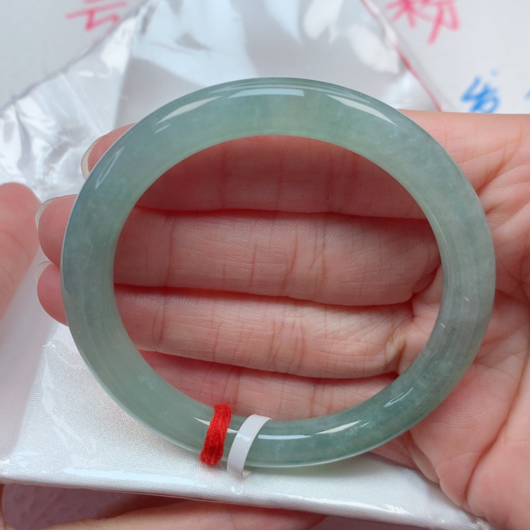 翡翠手镯未镶嵌54圆条 冰晴底 冰胶润