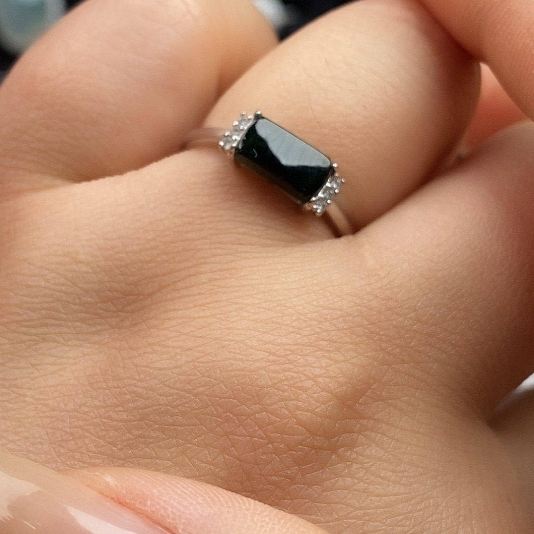 翡翠未镶嵌戒指翡翠