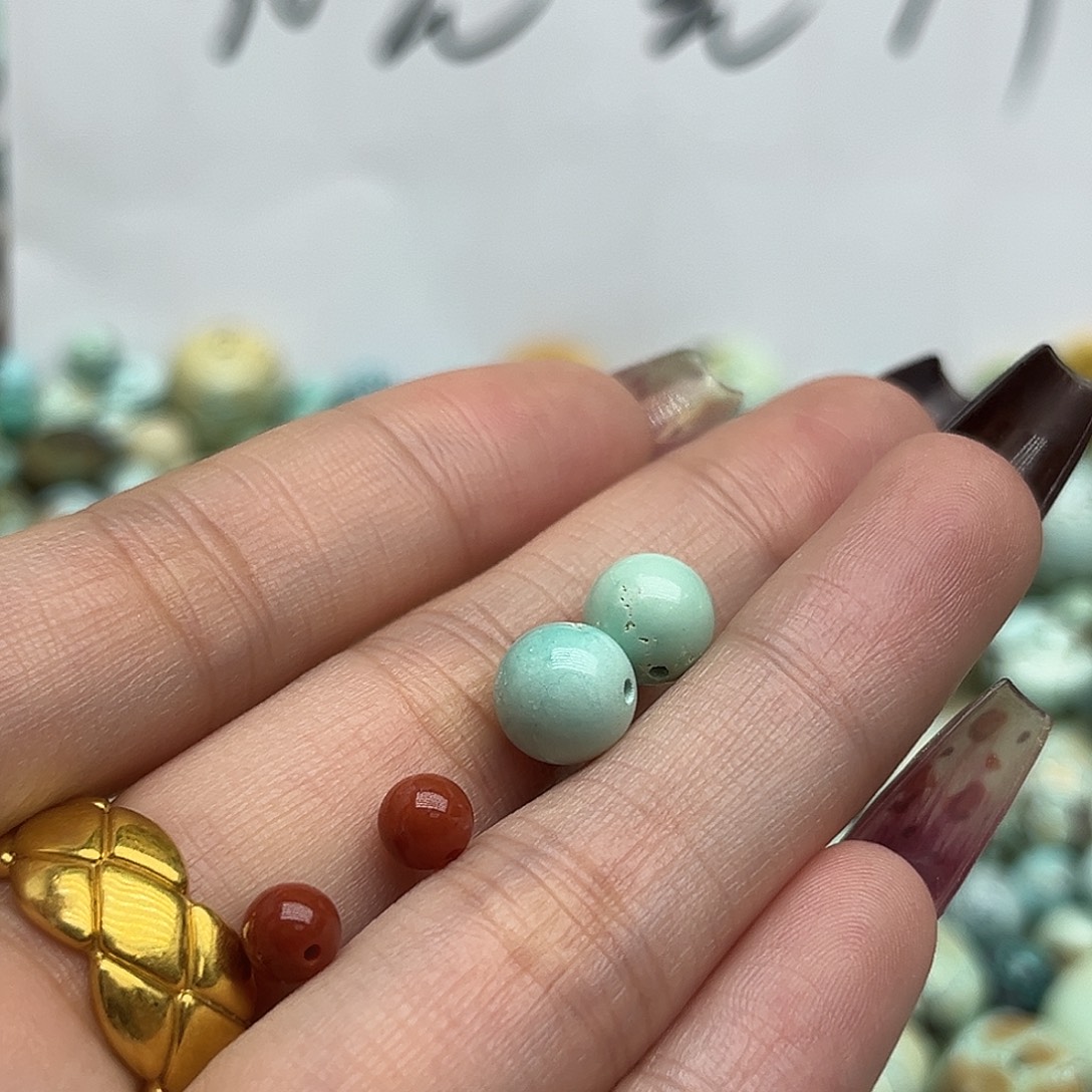 南红玛瑙未镶嵌珠宝奇石