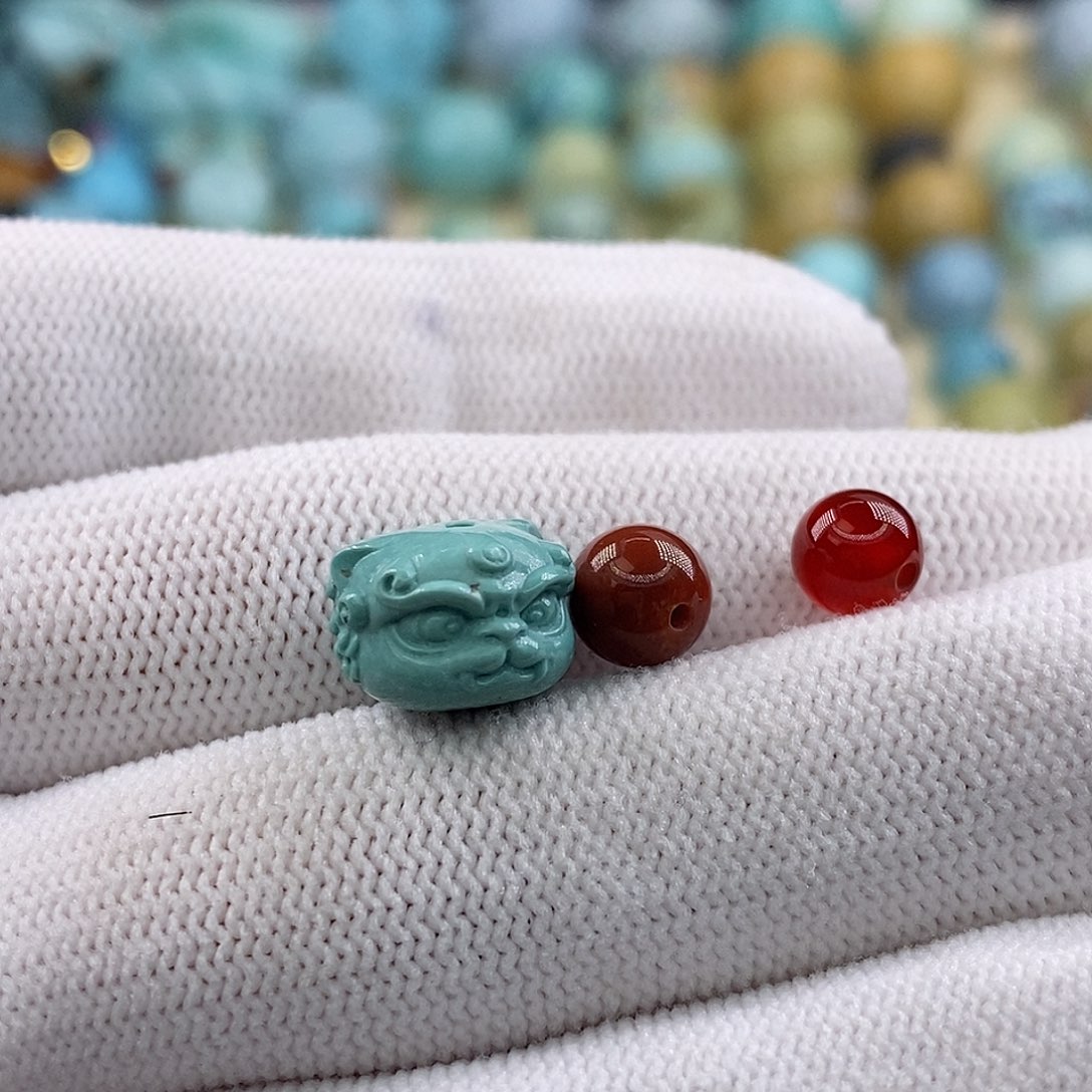 南红玛瑙未镶嵌珠宝奇石