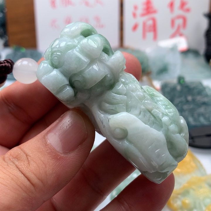 翡翠颈饰未镶嵌保真天然a货翡翠