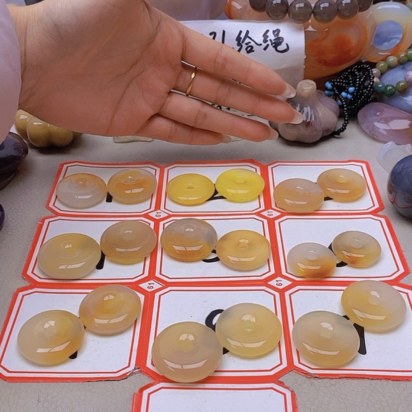 【闪购商品】未镶嵌玛瑙/玉髓珠宝半成品王*华