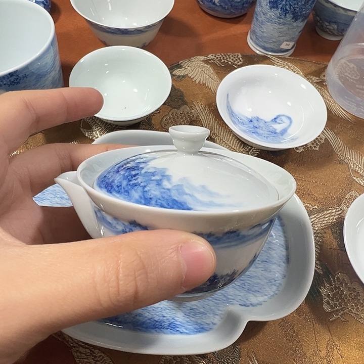 陶青花瓷盖碗纯手绘
