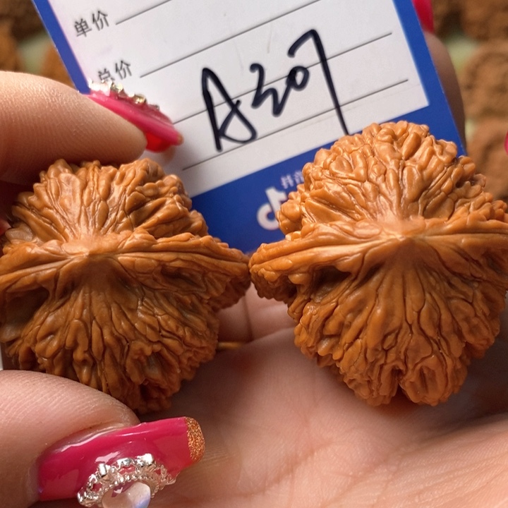 桃核吊坠入**～粗筋虎粗筋虎