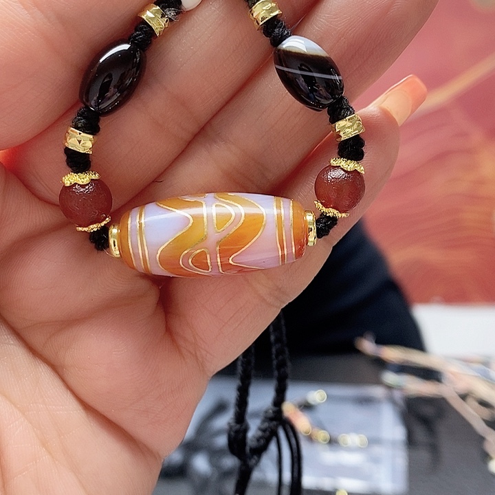 玛瑙/玉髓颈饰合金