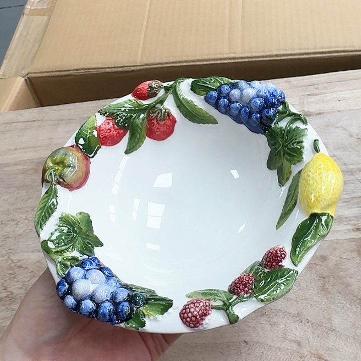 精品瓷器。           