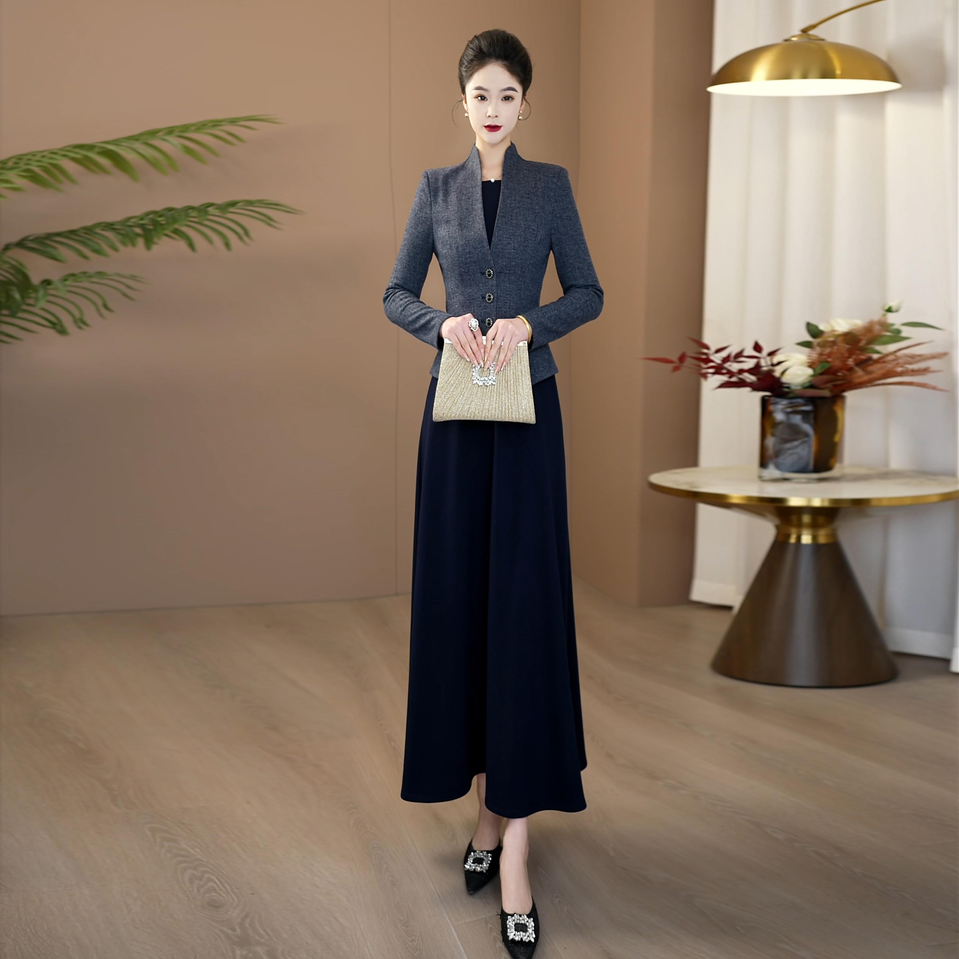 秋冬简约大气时尚设计感连衣裙2025新款遮肉显瘦收腰大摆长裙237