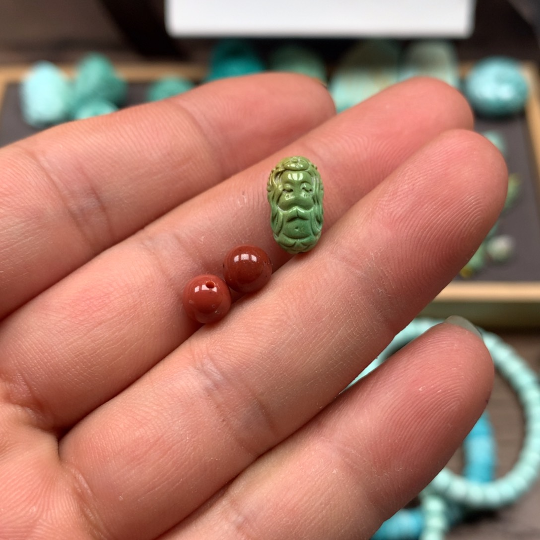 南红玛瑙雕刻未镶嵌