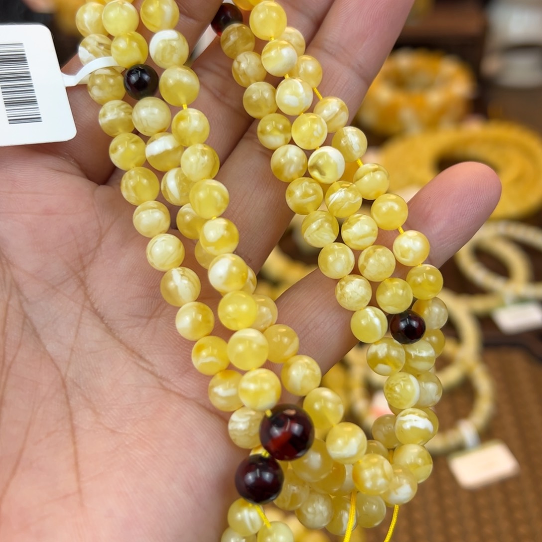 琥珀裸石未镶嵌mnhhhbnnnmm