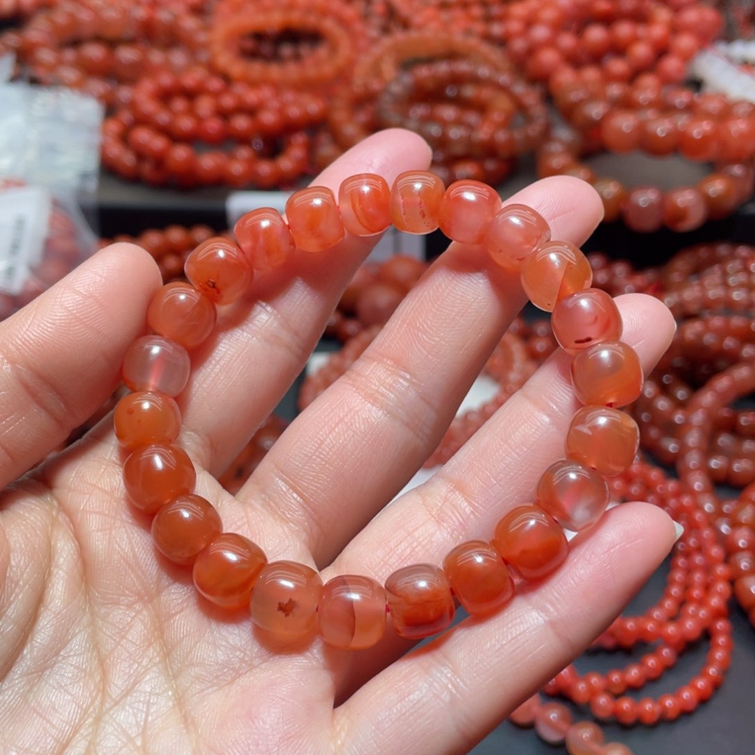 南红玛瑙手链未镶嵌